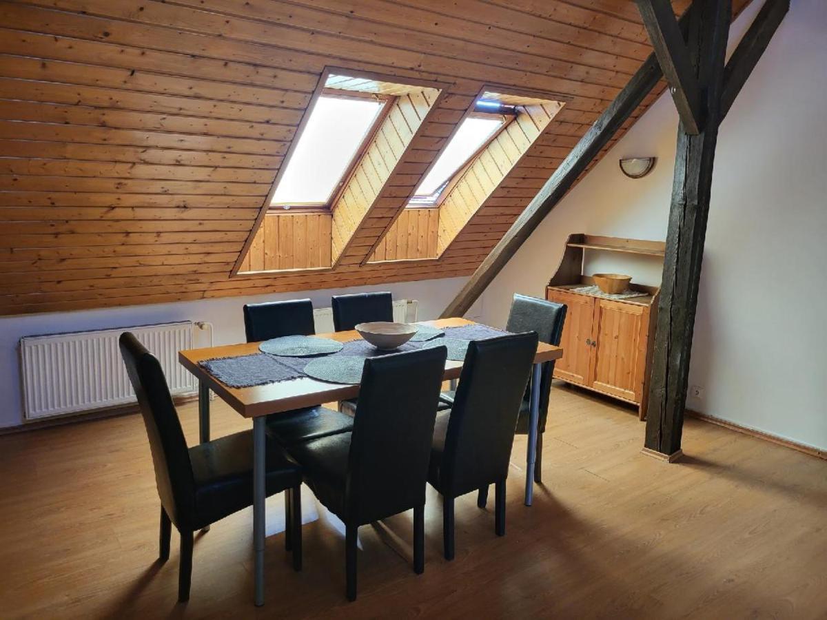 Sunflower Prague Apartments And Suites ภายนอก รูปภาพ