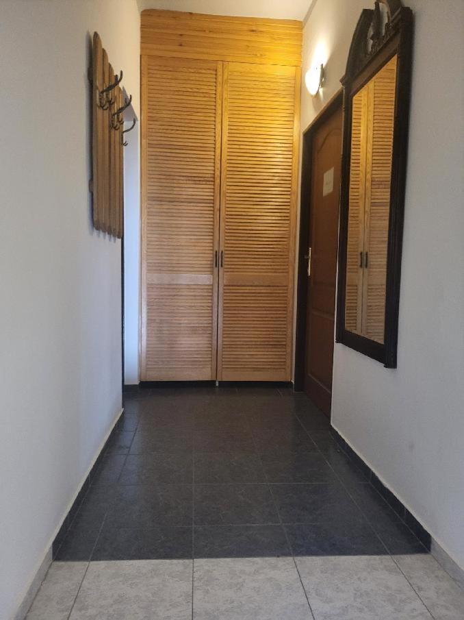 Sunflower Prague Apartments And Suites ภายนอก รูปภาพ