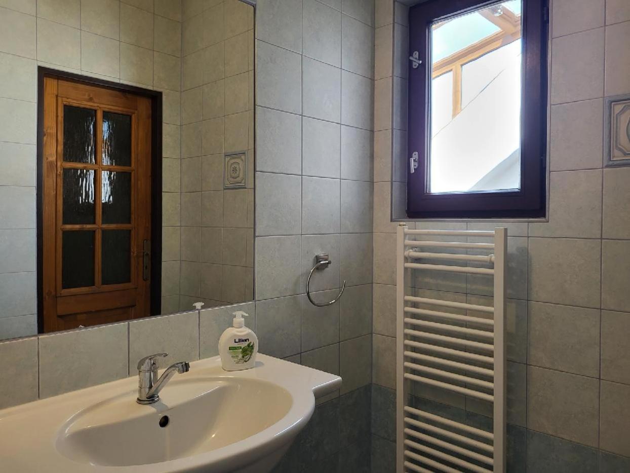 Sunflower Prague Apartments And Suites ภายนอก รูปภาพ